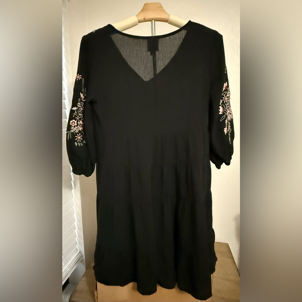 5 for $20 Deal- Blue Rain Embroidered Tiered Dress- Size XS - Picture 5 of 5